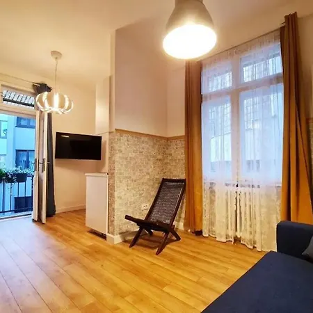 Urban 3 Apartment *